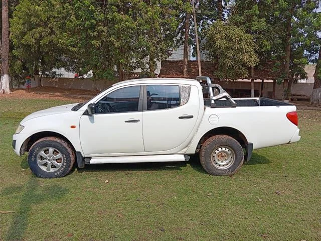 MMC L200 TRITON 3.2 GLX D ANO 2016/2017