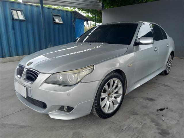 545I 4.4 NB31 ANO 2005/2005